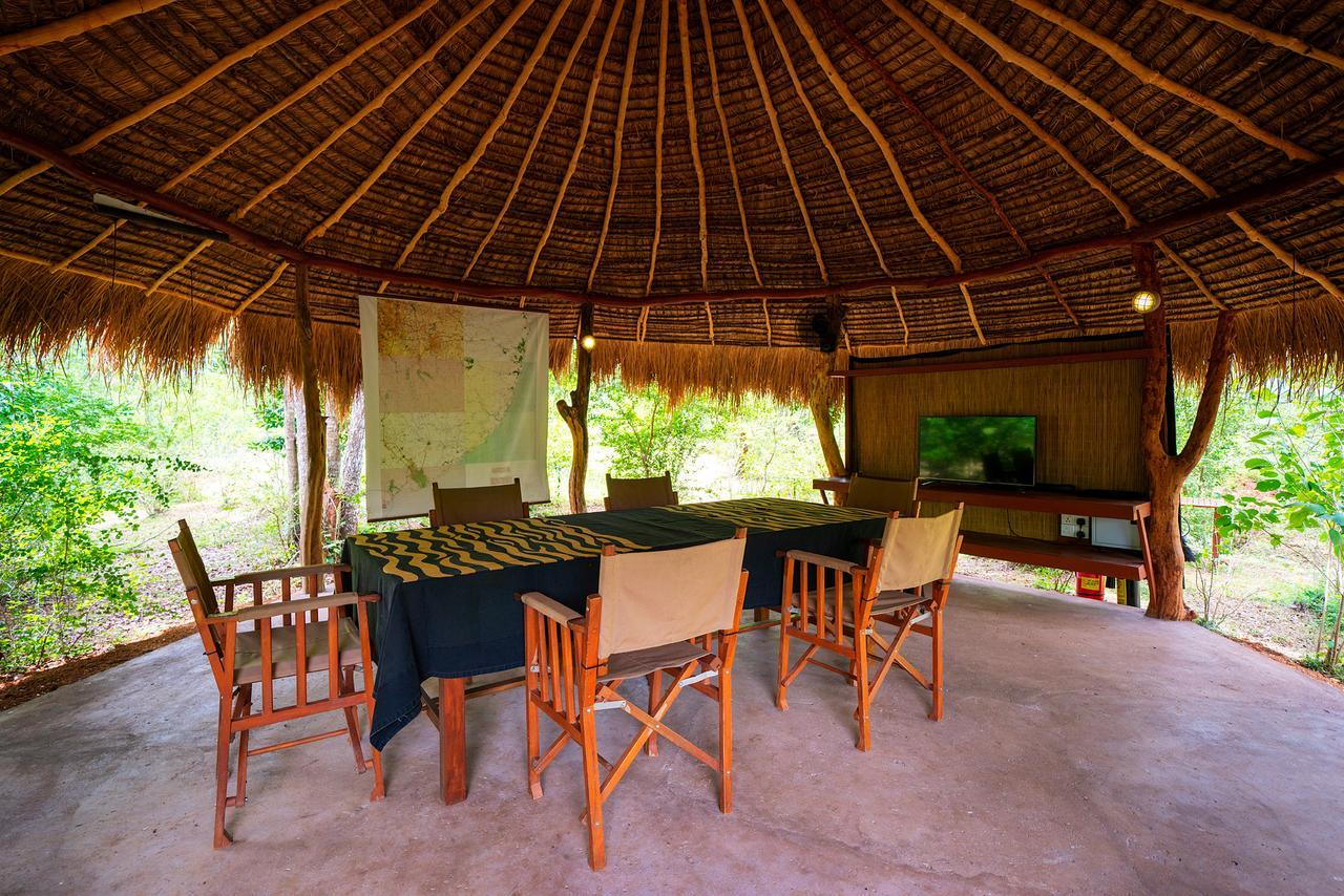 Kulu Safaris Hotel ยาลา ภายนอก รูปภาพ